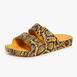 Freedom Moses Two Band Cobra Slides